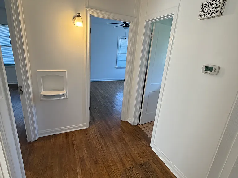 913 N Park Ave — Photo 9
