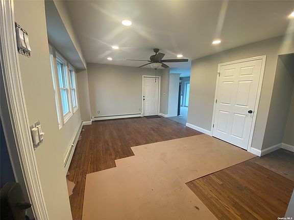 4th image of 100 Hamilton Ave