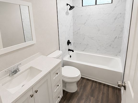 3rd image of 2438 Bevecrest Dr