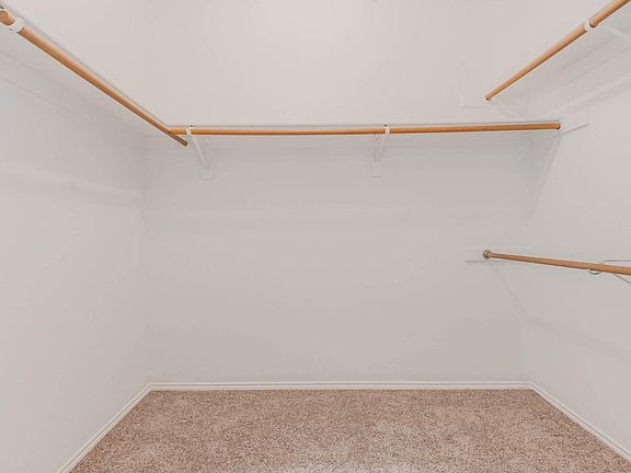 3rd image of 104 Shannon Dr