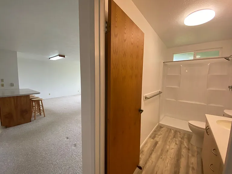 15-1521 26th Ave — Photo 9