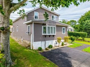 45 Grove St, Fairhaven, MA 02719
