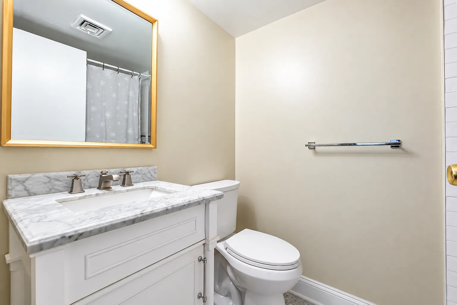 1 bed, 630 sqft, $1,800 — Photo 2