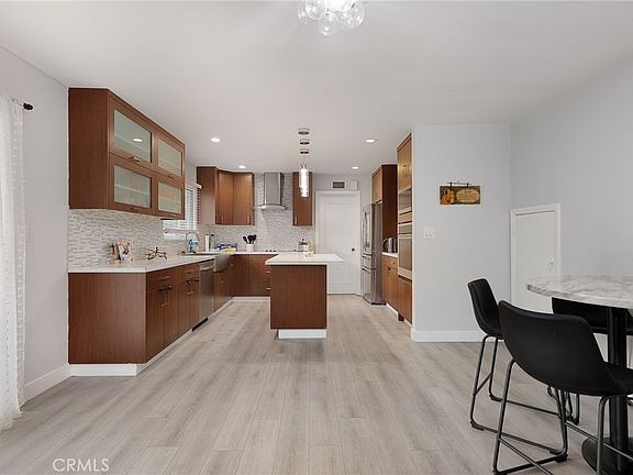 3rd image of 20745 Ingomar St