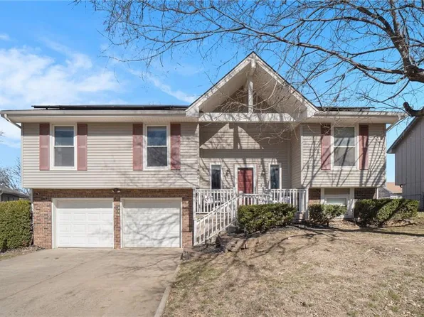 1424 Andrea Dr, Liberty, MO 64068