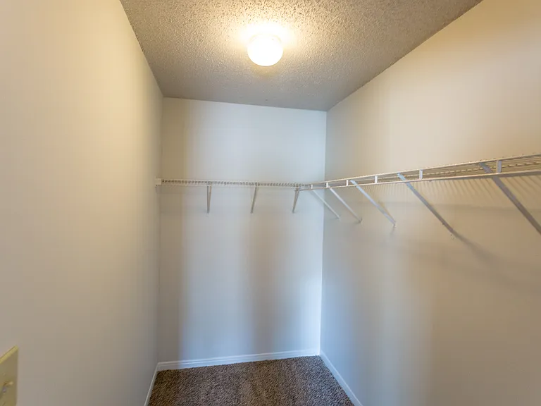 Cumberland Manor — Photo 10