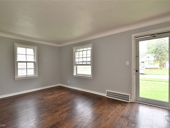 3rd image of 5612 Waterbury Ave