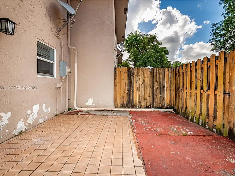 7920 Kimberly Blvd #305 — Photo 27