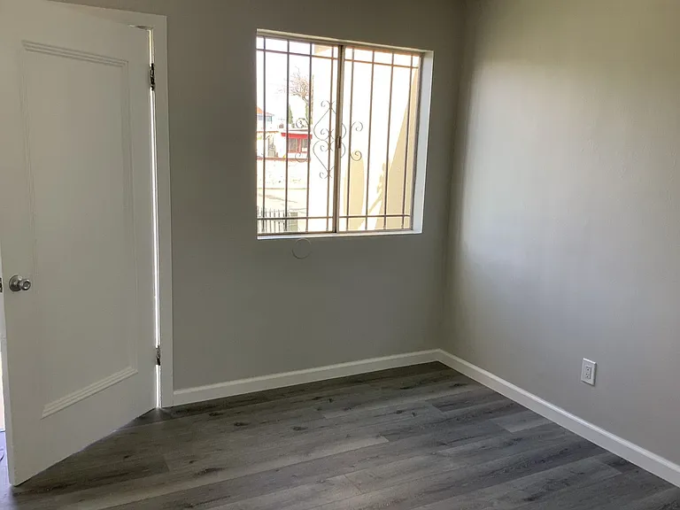 5050 Randolph St — Photo 3
