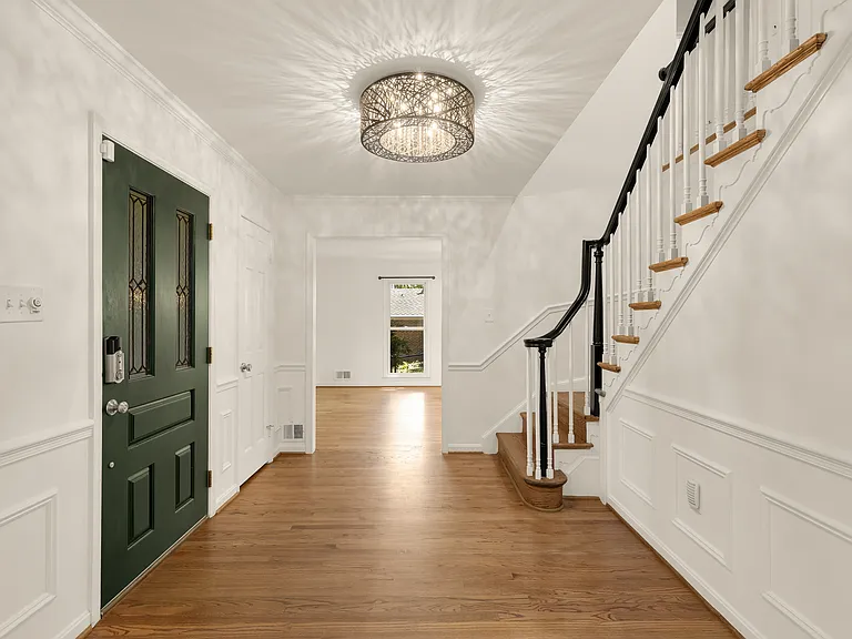 1318 Round Oak Ct — Photo 5