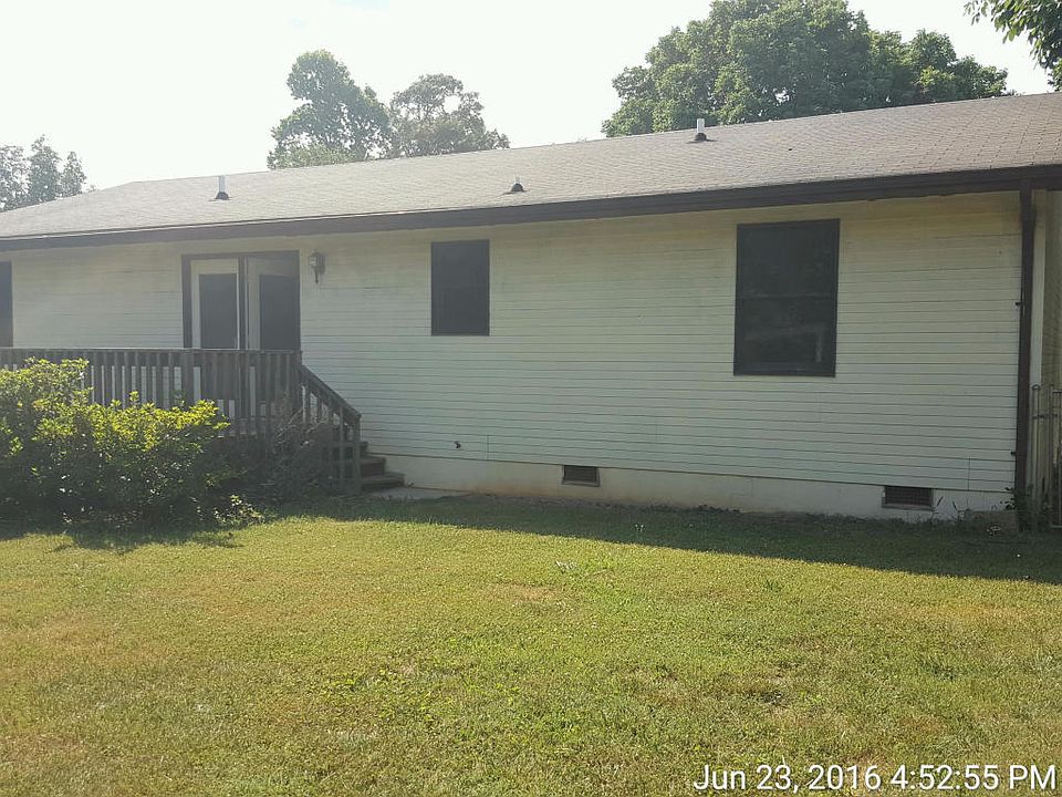 1st image of 716 Iva Ln
