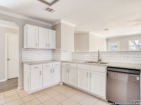 3rd image of 216 Katie Ct