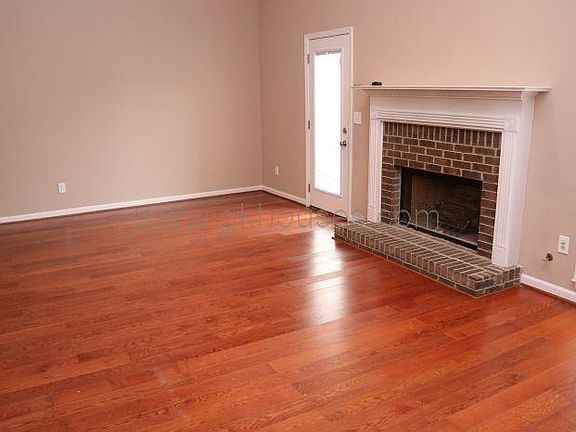 3rd image of 5032 Cheshire Ct
