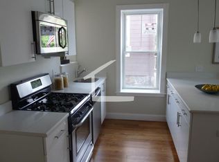 54 Kent St #2R, Brookline, MA 02445