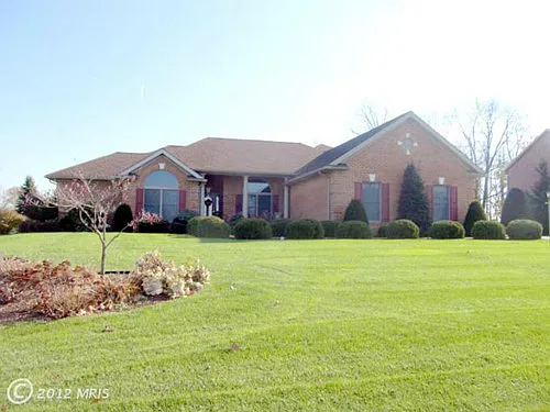 3264 Muirfield Dr photo 1