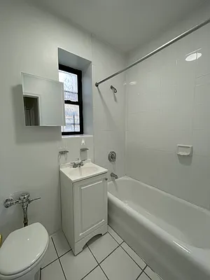 Rented by KEYNDOOR LLC | media 6