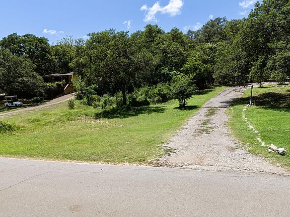 3rd image of 10506 Lakeside Dr