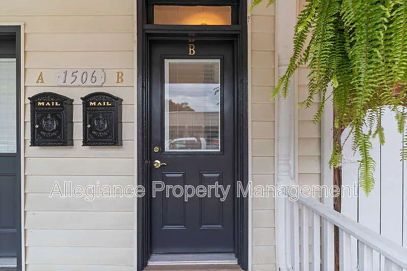 1 bed, 1.0 bath, 782 sqft, $2,400 — Photo 3