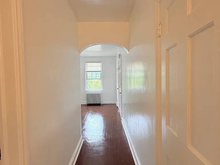 4034 Calvert St NW #5 — Photo 5
