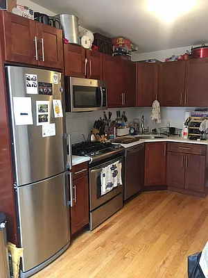 Rented by Weinstein Realty Group | media 7