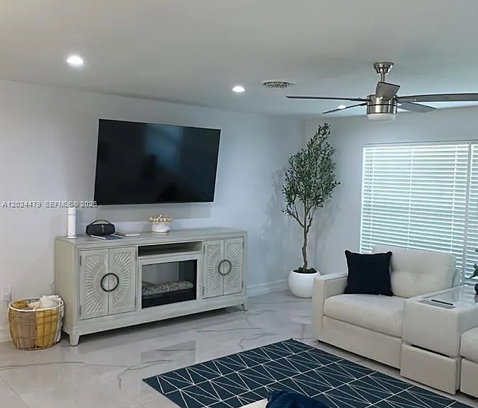 2212 Club House Rd — Photo 8