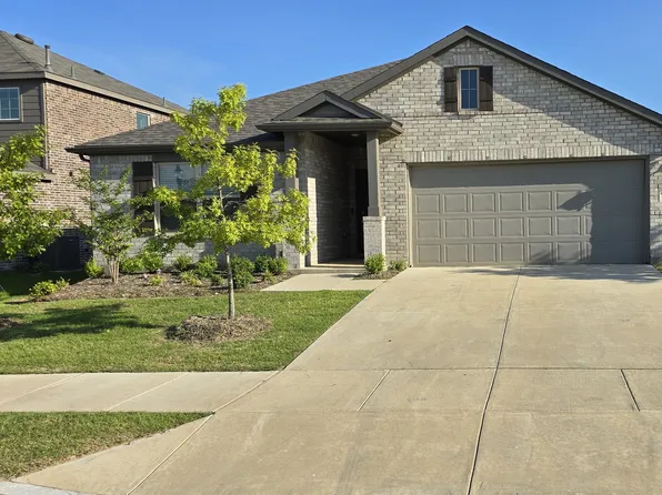 14220 Aberavon Dr, Pilot Point, TX 76258