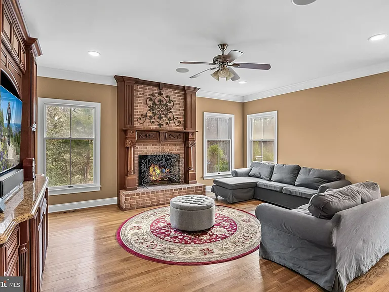 3 S Lakeside Dr W — Photo 14
