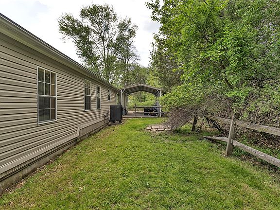 5th image of 170 Silvis Rd