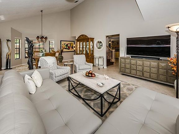 5th image of 1229 Holiday Dr