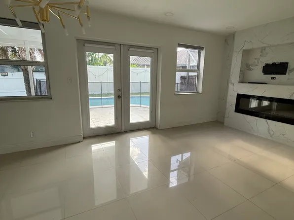 3111 N 66th Ave, Hollywood, FL 33024