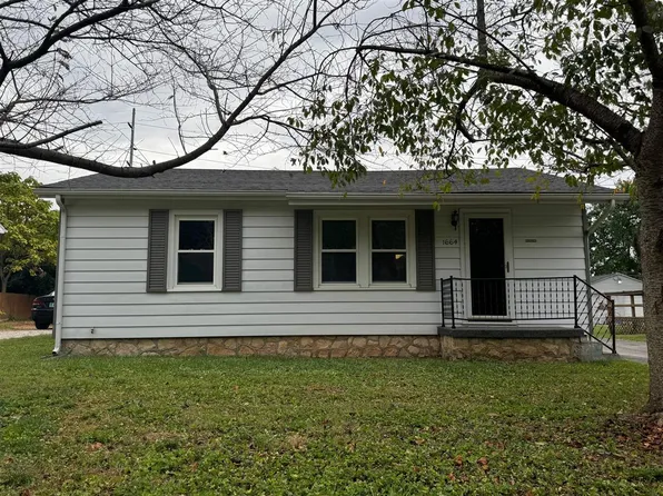 1664 Johnson Dr, Bowling Green, KY 42101