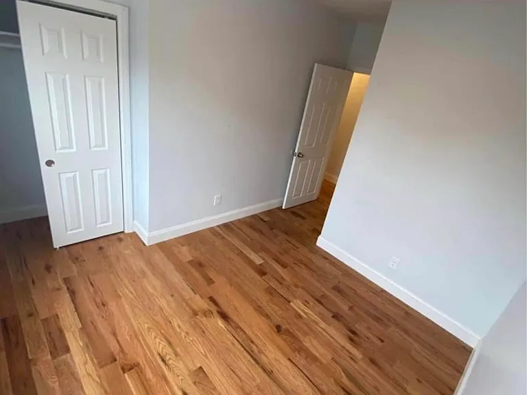 35 William St #6 — Photo 6