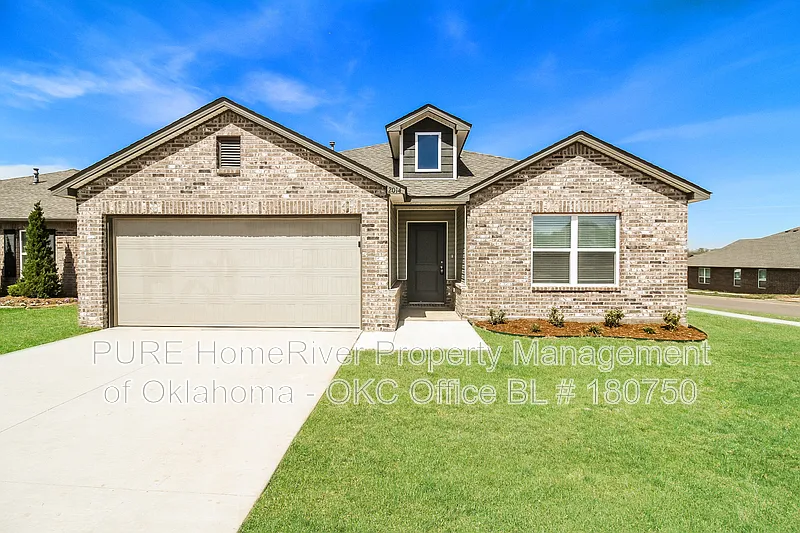 3 bed, 2.0 bath, 1355 sqft, $1,445 — Photo 1
