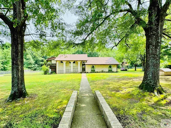 7104 Old Spanish Dr, Texarkana, TX 75503