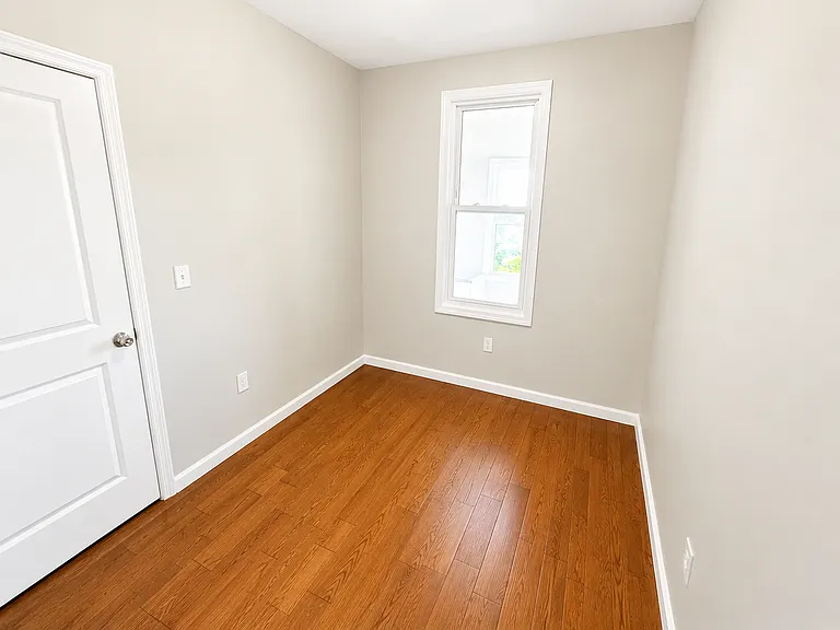 729 S 19th St #3 — Photo 8