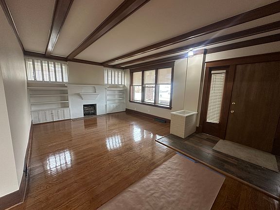 2nd image of 113 N Court St #3