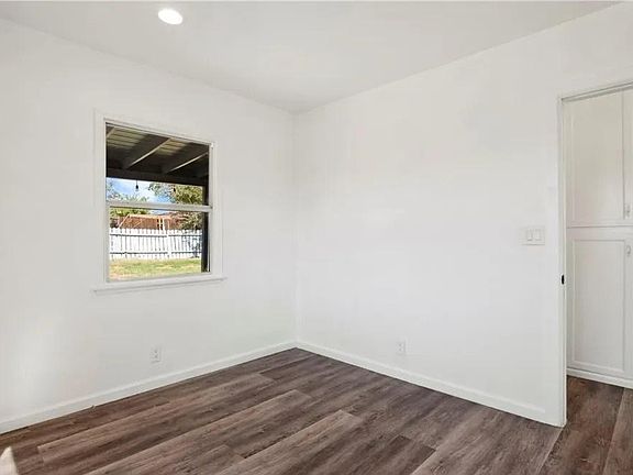 2nd image of 1041 E Marbury St