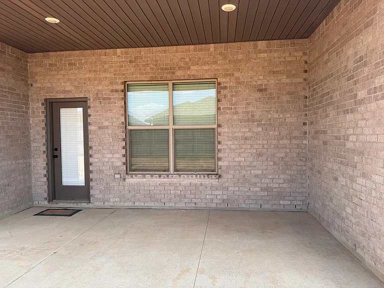 2901 Southwest St — Photo 9