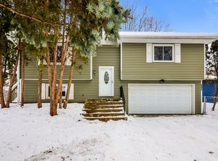 10421 Unity St NW, Coon Rapids, MN 55433
