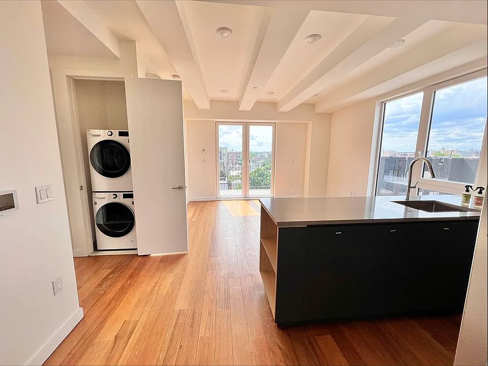 1st image of 74 Woodruff Ave #6D