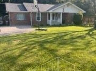 260 N West St, Bethel, OH 45106