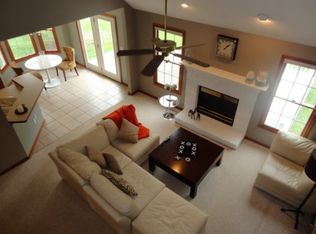 50 Lake Pointe Cir #50, Canfield, OH 44406