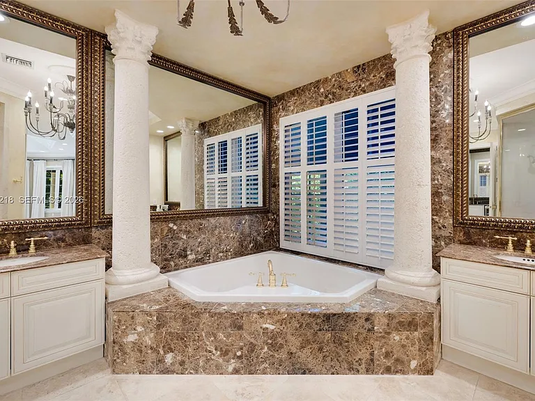 6905 SW 75th Ave — Photo 38