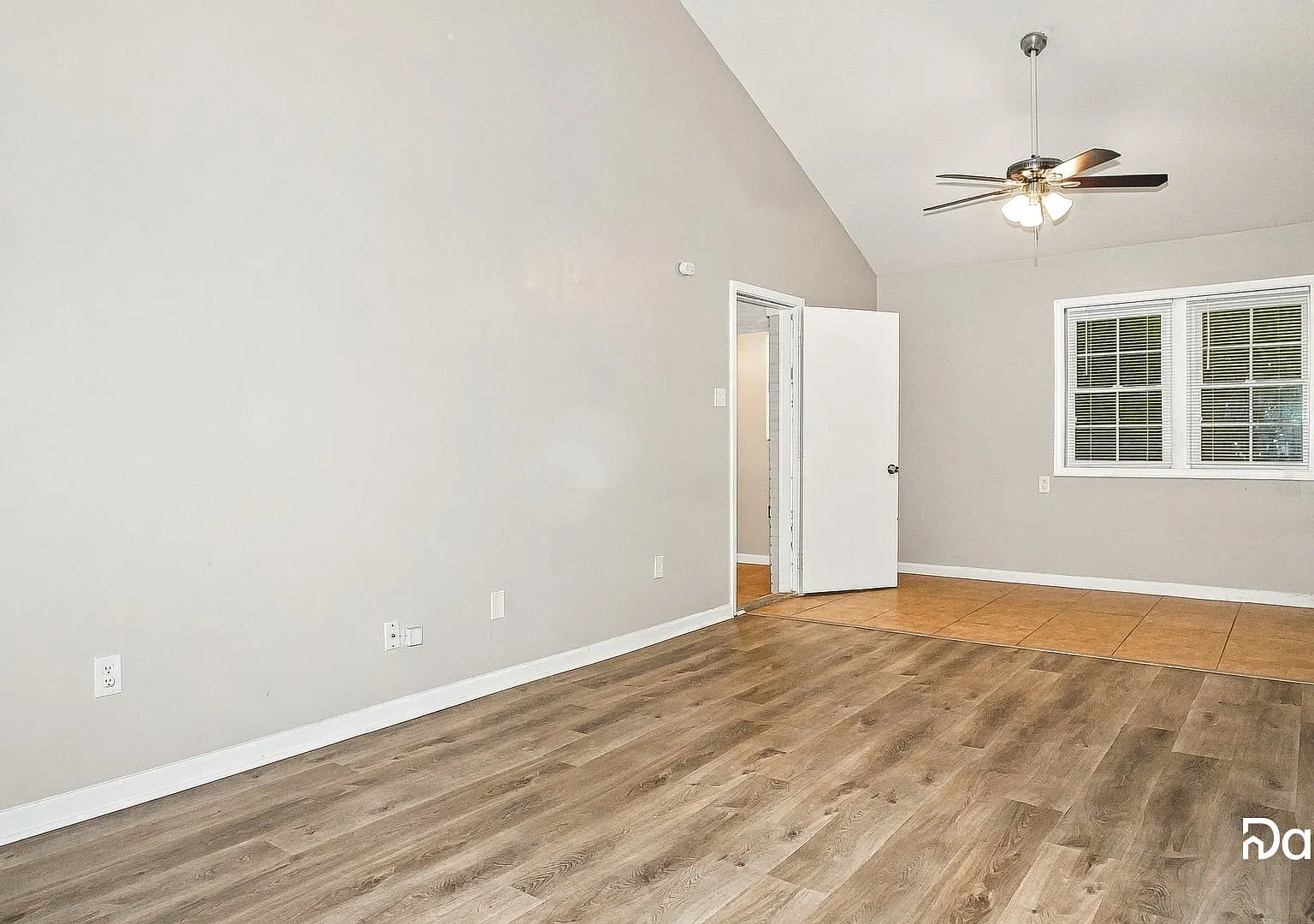 3 bed, 1.0 bath, 1056 sqft, $1,440 — Photo 3