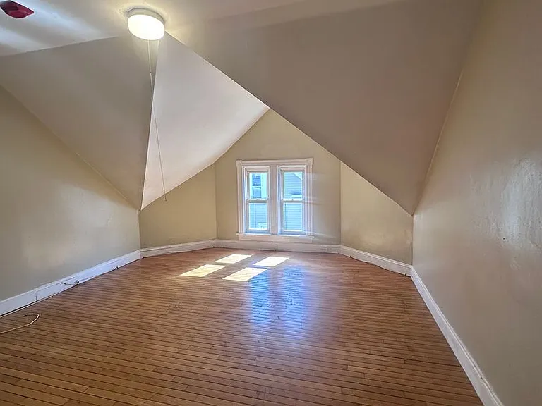 343 Broadway — Photo 10