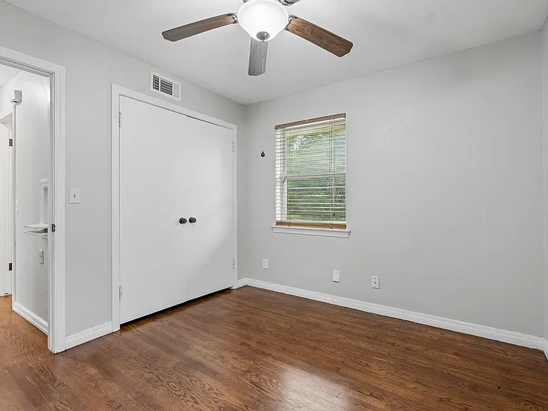 3025 NW 67th St — Photo 30