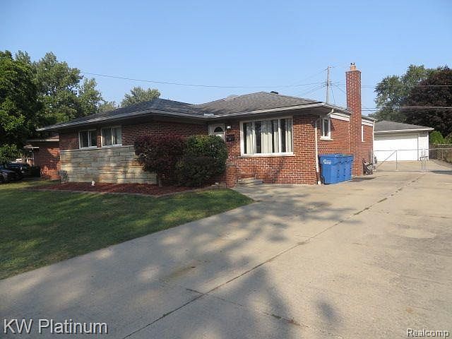 1st image of 26322 Newport Ave