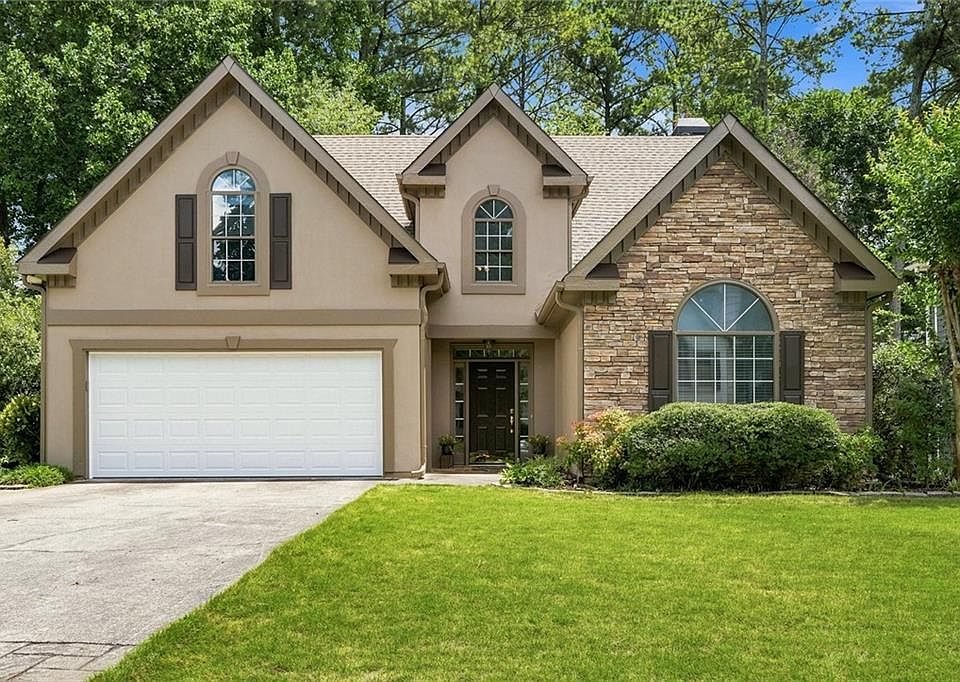 1st image of 3848 Laurel Dr NW