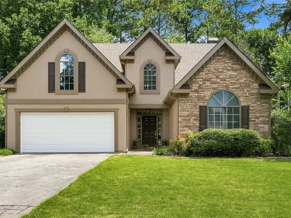 3848 Laurel Dr NW, Acworth, GA 30101