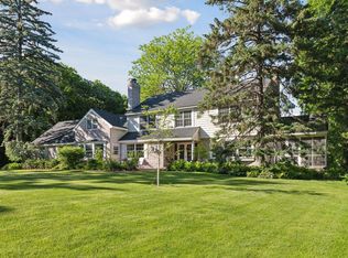 2745 Maplewood Cir W, Wayzata, MN 55391